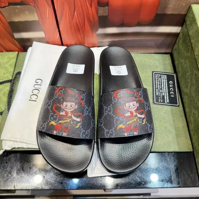 Gucci Slide Sandal Monkey Print GG Canvas