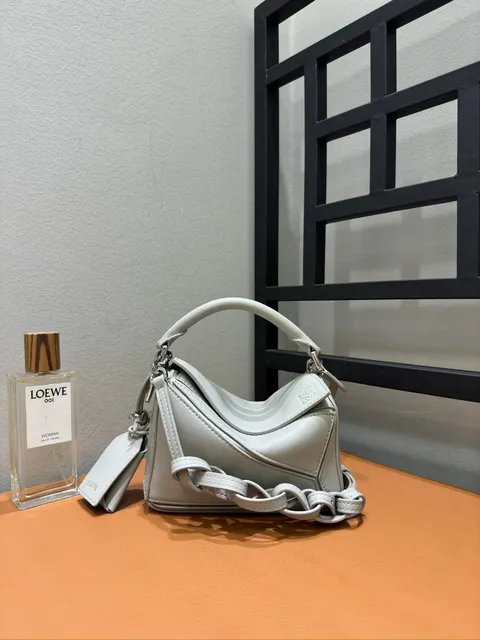 Loewe Puzzle Mini Smooth Leather