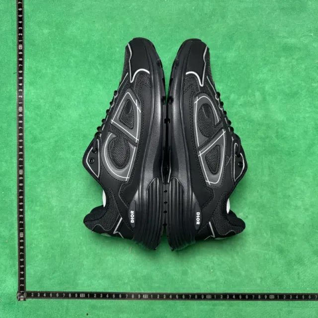Dior B22 Black