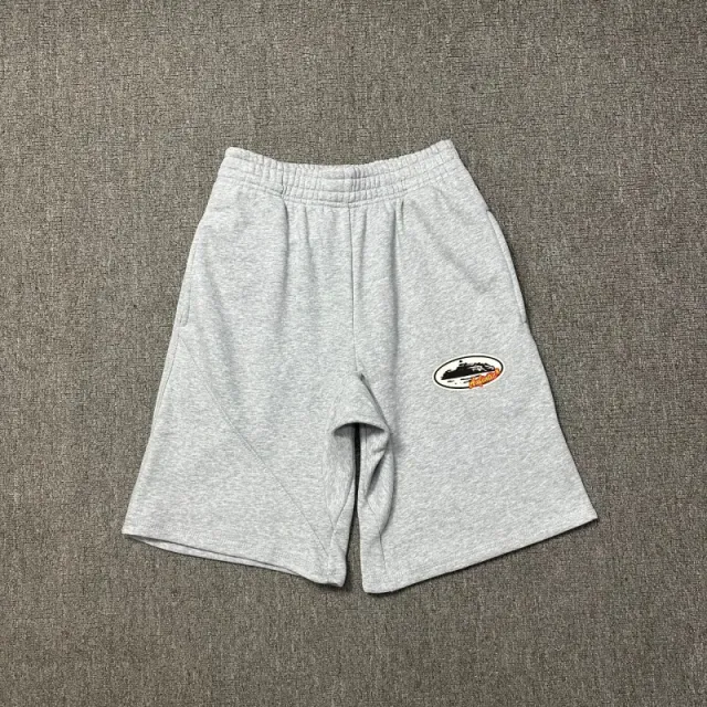 818灰色
