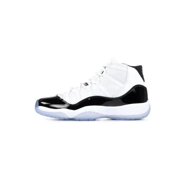 Air Jordan 11 Concord