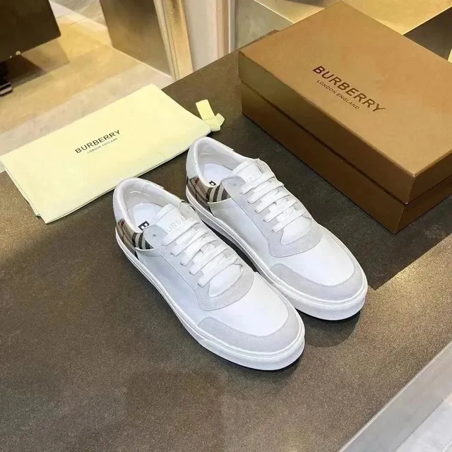 Burberry Low-Top Sneaker Check Detail
