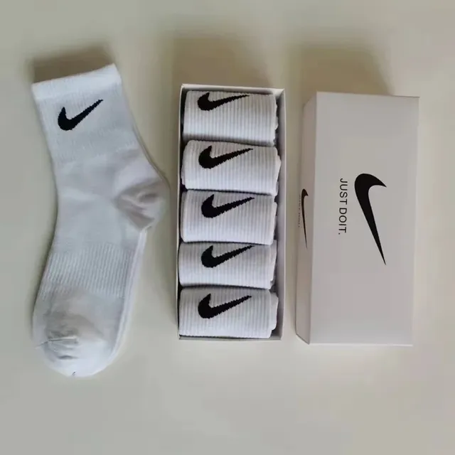 Nike socks hosiery