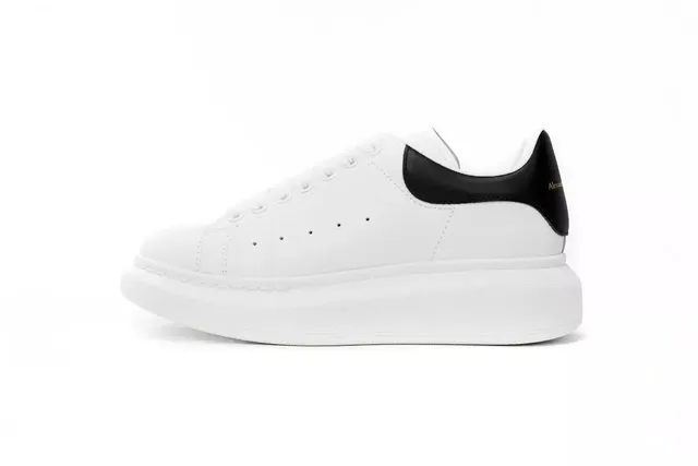 Alexander McQueen Oversized Sneaker White Black