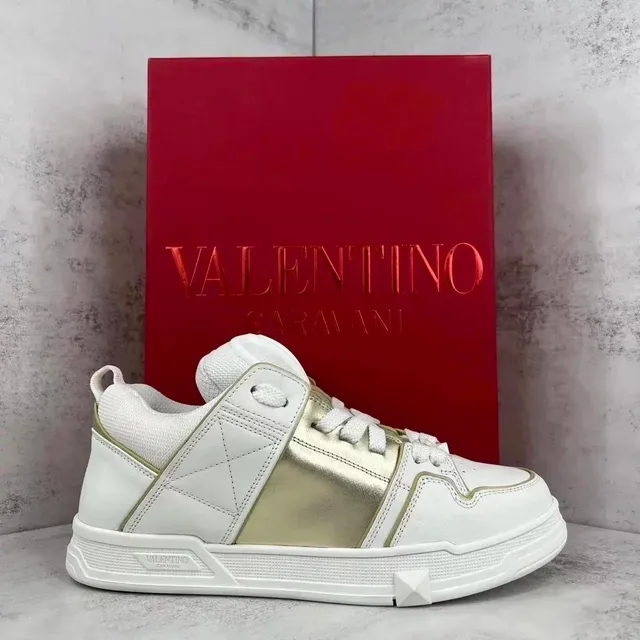Valentino Rockstud Sneaker White Metallic Gold