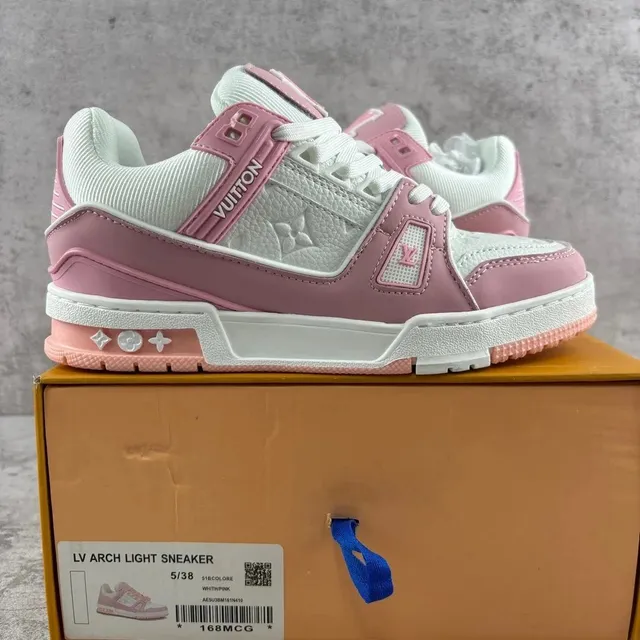 Louis Vuitton LV Arch Light Sneaker