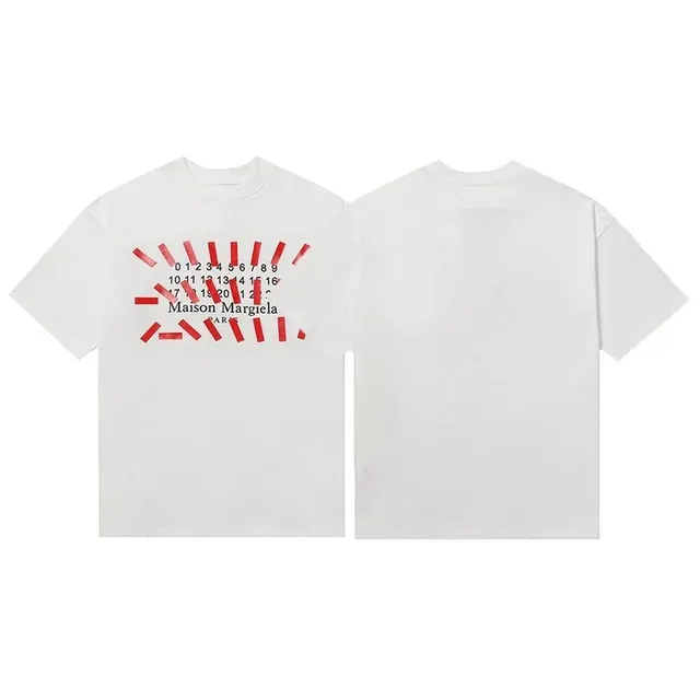 Maison Margiela T-Shirt Red Tab Print
