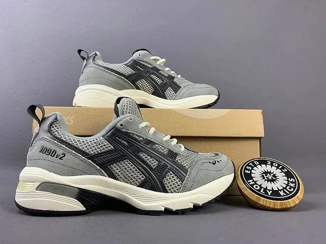 Asics Gel-1090 V2 Holy Kicks