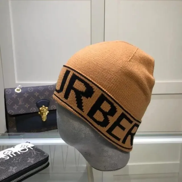 Burberry Knit Beanie Logo Band