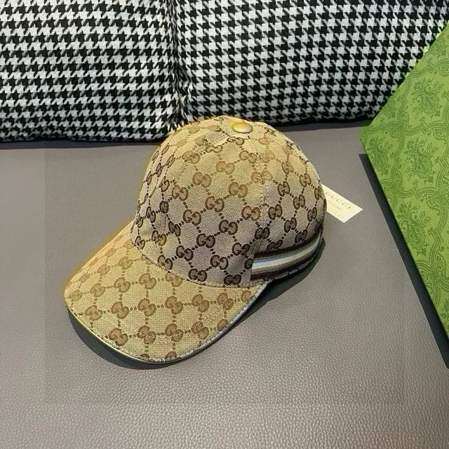 Gucci Baseball Cap GG Supreme