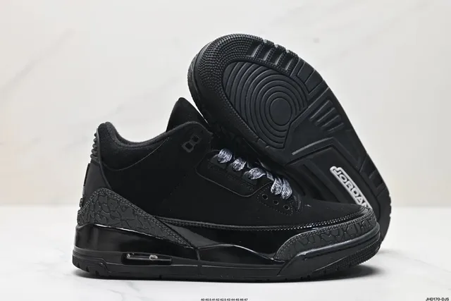 Air Jordan 3 Triple Black