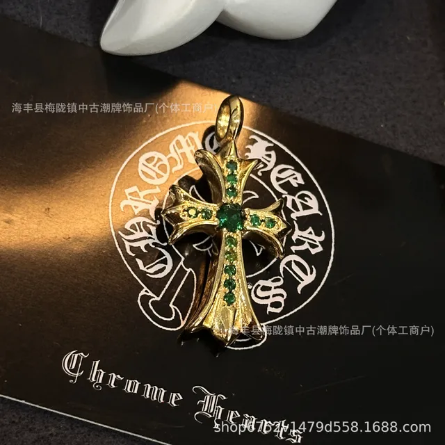 大号十字架金色绿钻