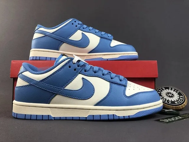 Nike Dunk Low University Blue