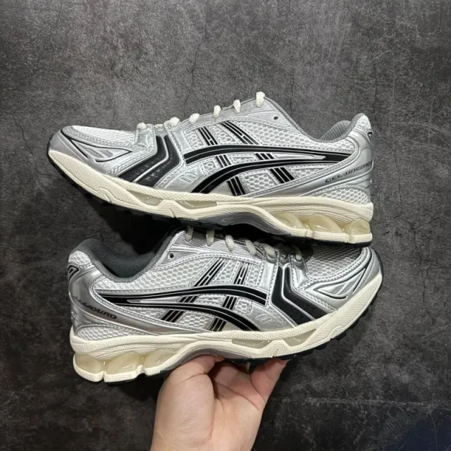JJJJound Silver Black(ZC)1201A457-101