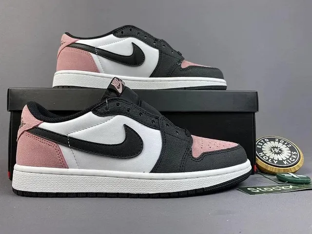 Nike Air Force 1 Low Pink Foam