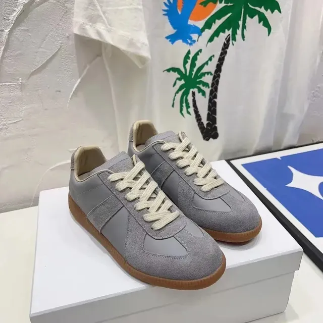 Maison Margiela Tabi Sneaker Grey Suede