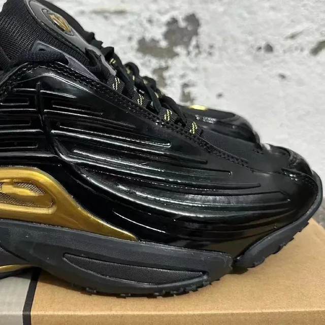 Nike Air Max TN Black Gold