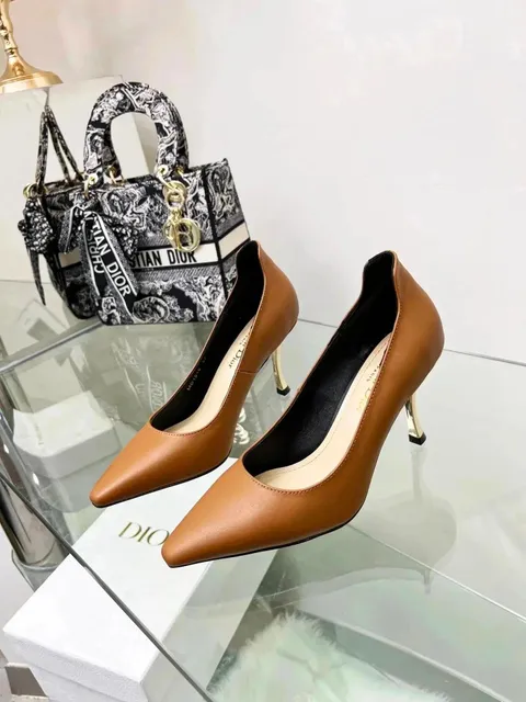 Dior Pump Tan Leather