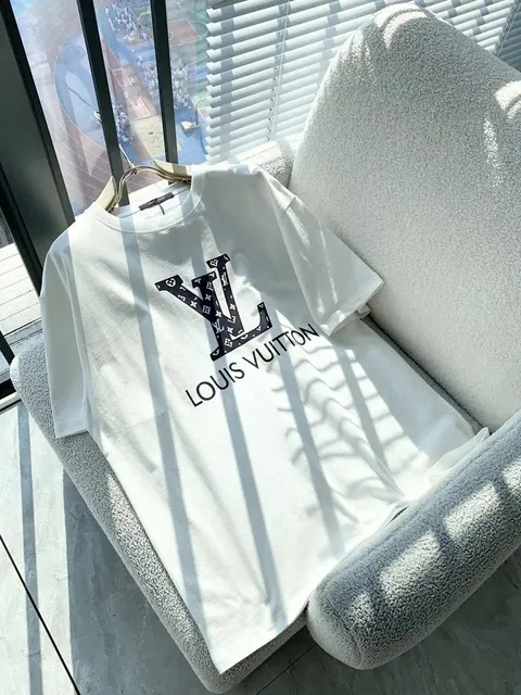 Louis Vuitton LV Logo T-Shirt Monogram Print