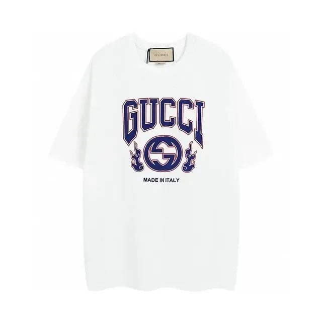 Gucci Graphic T-Shirt Arch Logo