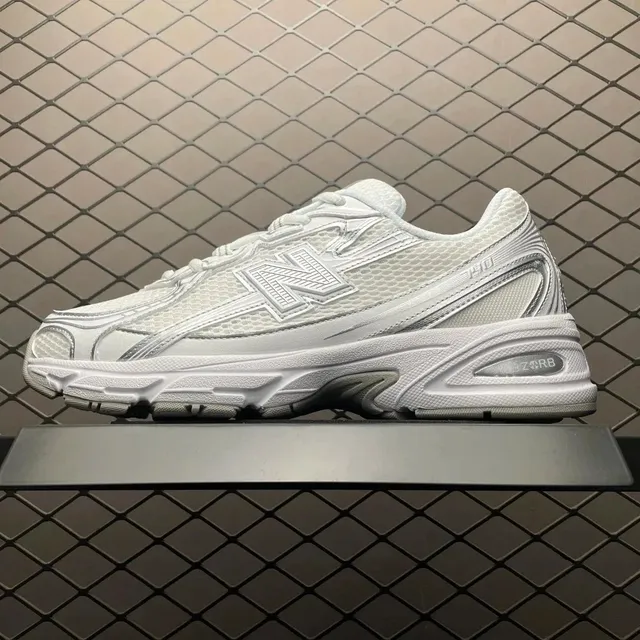 New Balance 1906R Triple White