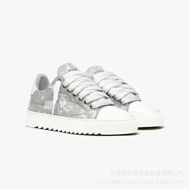灰色印花