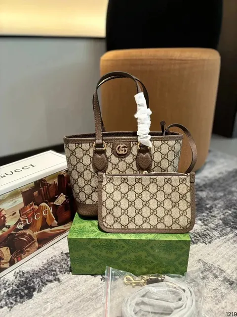 Gucci GG Marmont Mini Tote GG Supreme Canvas