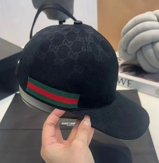 Gucci Web Stripe Cap GG Jacquard