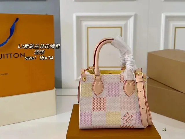 Louis Vuitton Neverfull MM Damier Azur Pastel