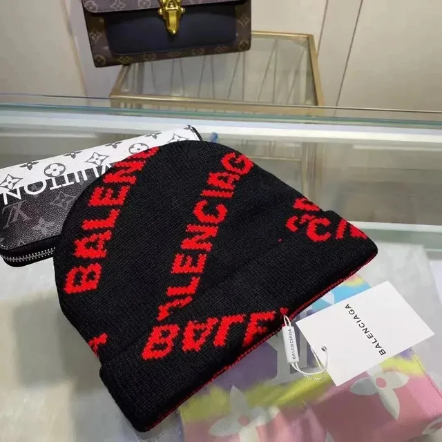 Balenciaga Logo Beanie Black Red