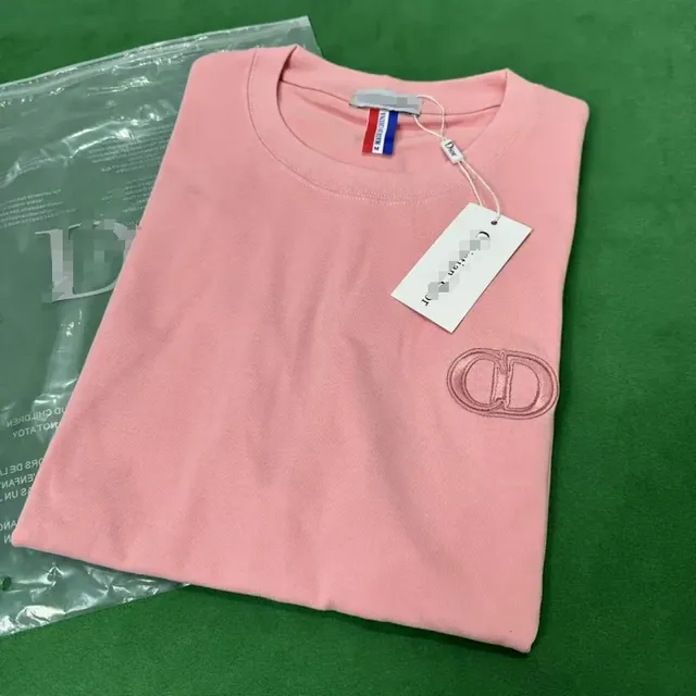 粉色