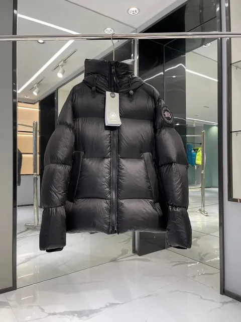 Canada Goose Puffer Jacket Matte Black