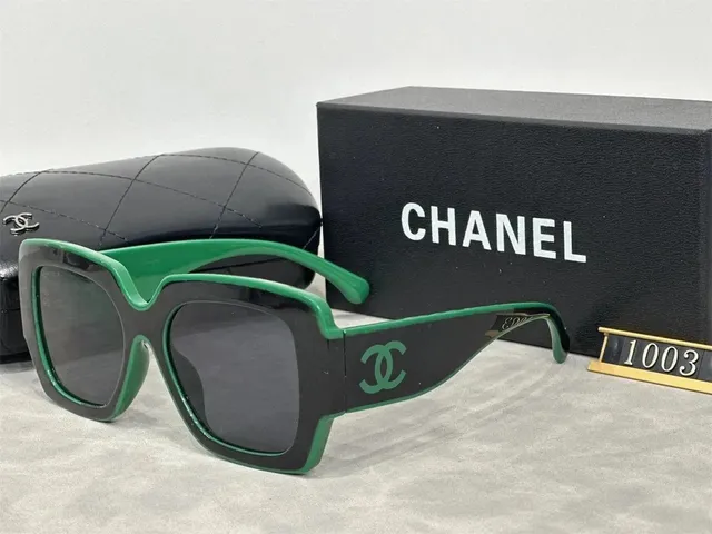 Chanel Sunglasses Black and Green CC Logo