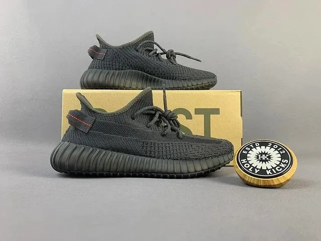 Yeezy Boost 350 V2 Zebra