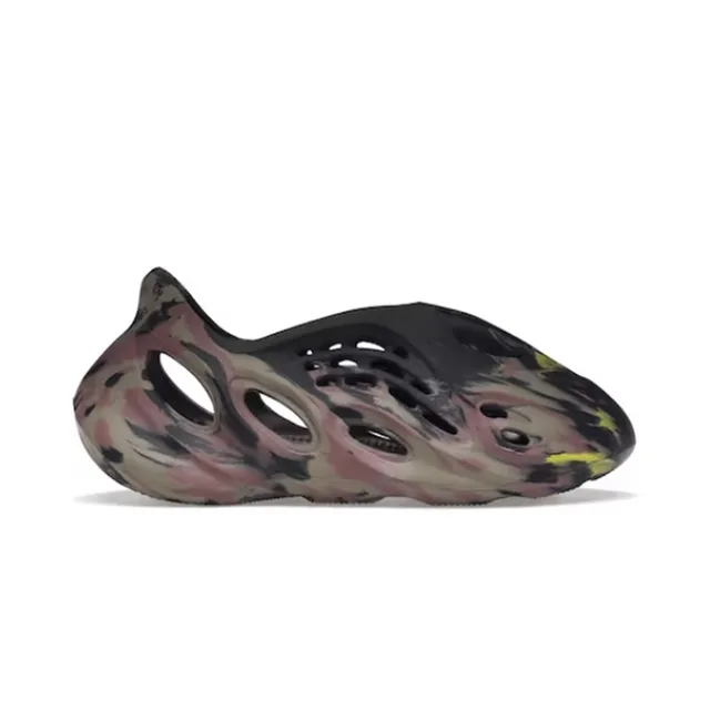 Yeezy Foam Runner Zebra