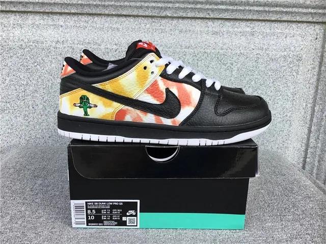 Nike SB Dunk Low Pro Tie-Dye