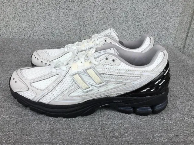 New Balance 1906R White Black Grey