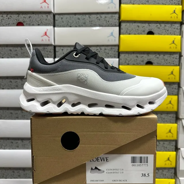 3WE10873509 白灰