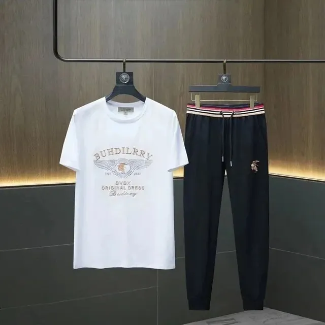 Burberry T-Shirt and Joggers Set Embroidered Logo
