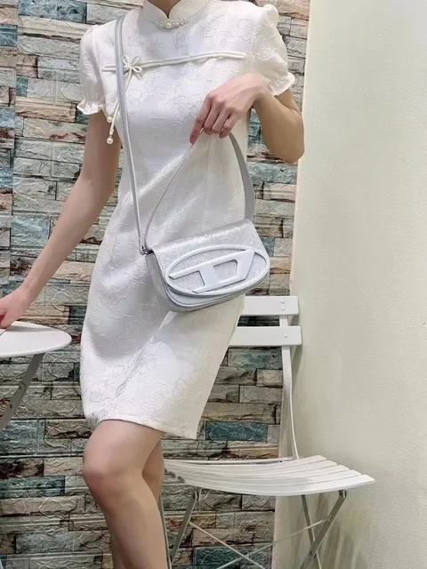 钻石银色
