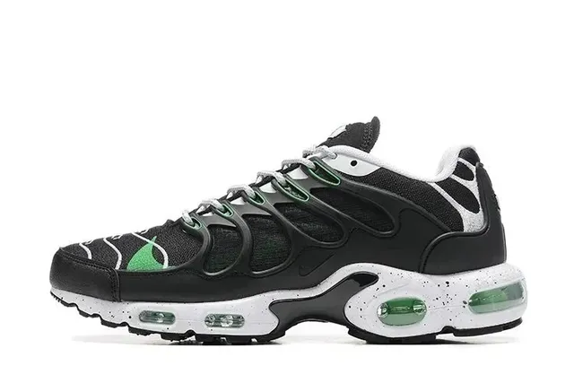 Nike Air Max Plus Black Green