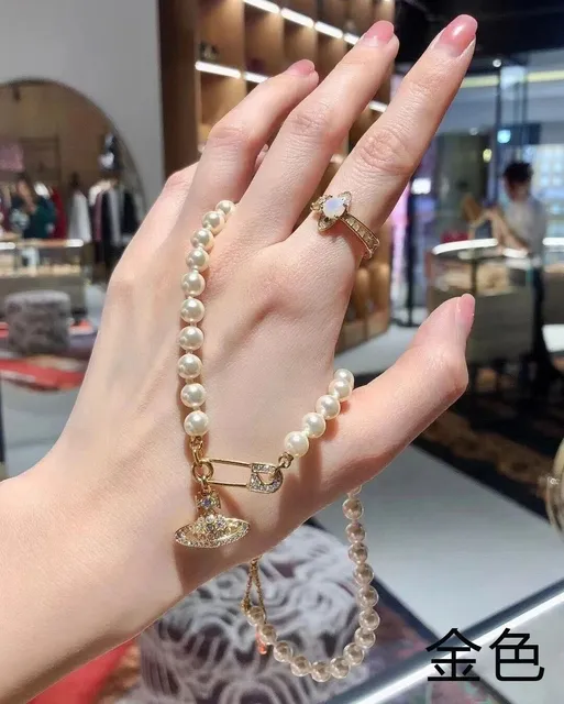 Vivienne Westwood Pearl Safety Pin Necklace Gold Tone with Pearls