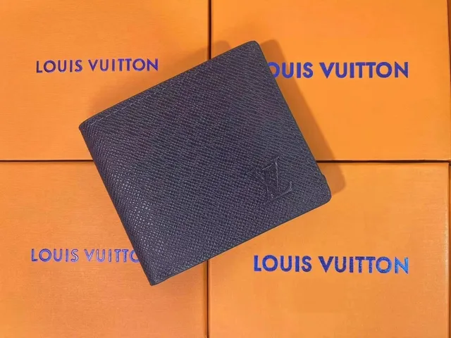 Louis Vuitton Bifold Wallet Epi Leather