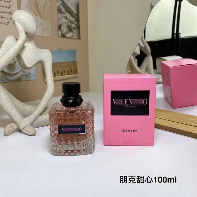 Valentino Born in Roma Eau de Parfum