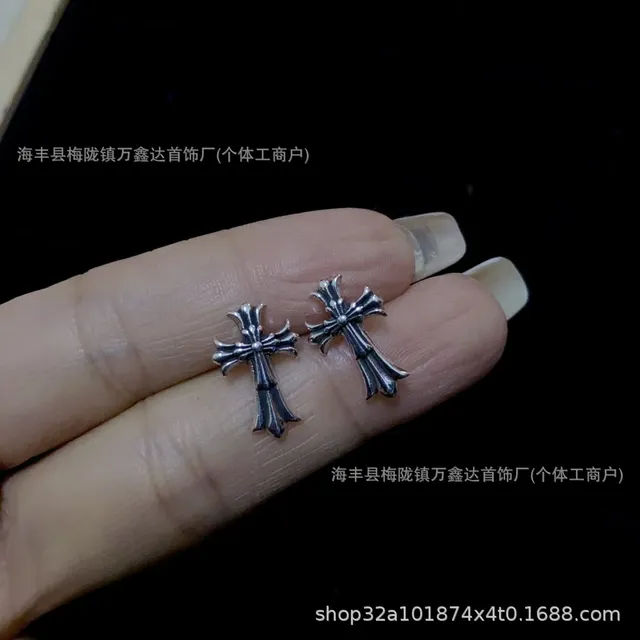 Chrome Hearts Cross Stud Earrings Classic Cross