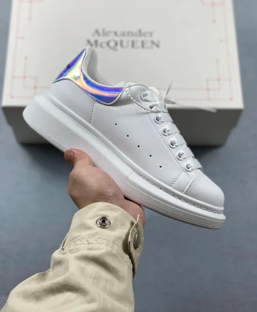 Alexander McQueen Sneaker Iridescent Heel Tab