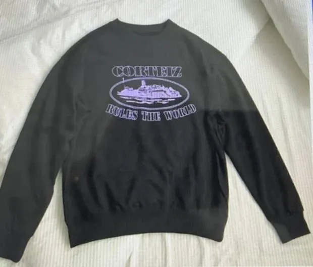 Corteiz Crewneck Sweatshirt Rules The World Graphic