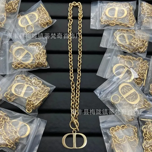 发货正确字母X9
