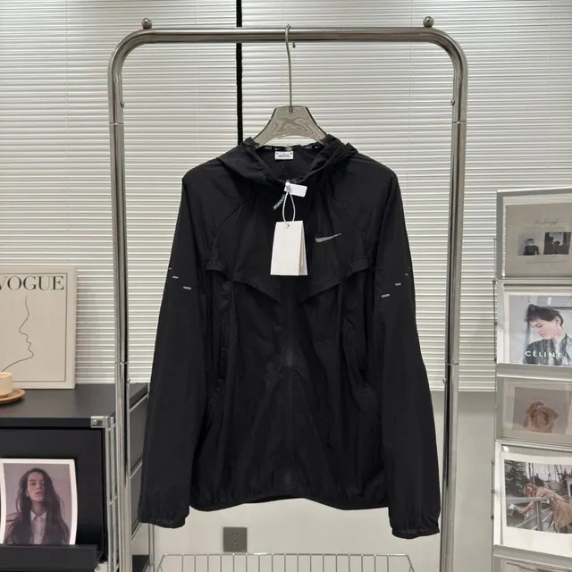 Nike Windrunner Hooded Jacket Black