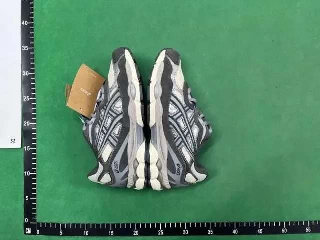 Asics Gel-Kayano 14